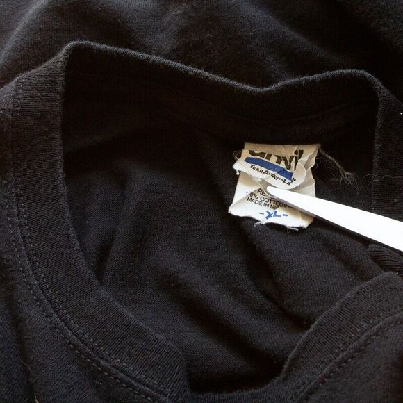 Rare Vgt Resident Evil Capcom Zombie Horror Game T Shirt Tee Sz XL 90s Paper Tag - Picture 6 of 6